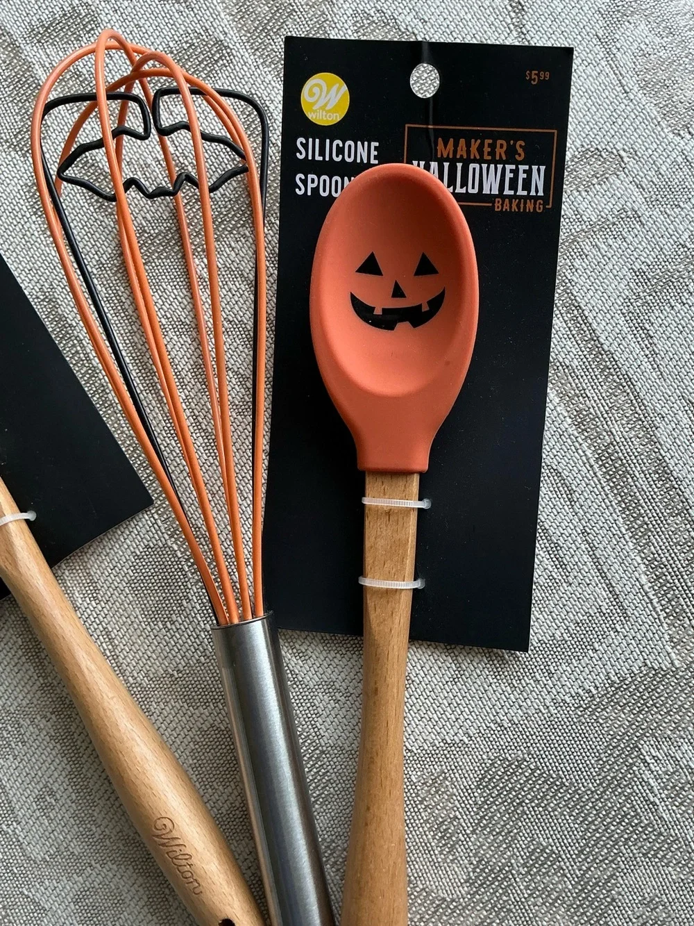 3 NWT and NWOT Halloween Kitchen Utensils 🎃